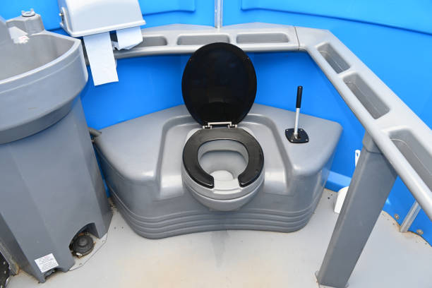 Best Portable bathroom rental  in North Haverhill, NH